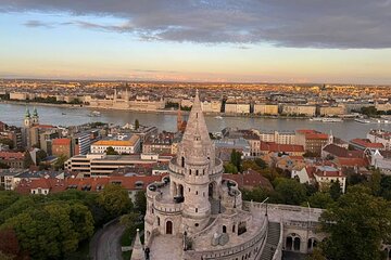 Budapest Custom Tour with a Resourceful Local Guide