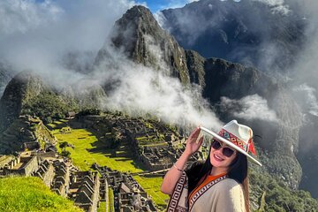 Full Day Private Guided Tour in Machu Picchu