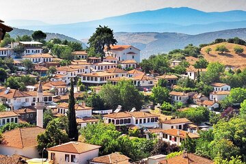 Cultural Village Tour with Lunch: Şirince & Handmade Carpets