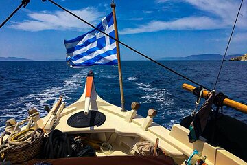 A Boat Trip Top the Pirate Caves