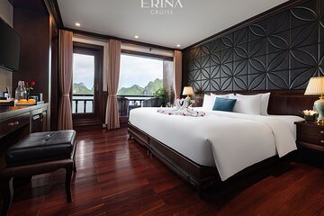 Halong & Lan Ha Bay 2D1N Cruise with Balcony & Bathtub from Hanoi