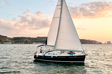  Lisboa Harbour Sailing Experience Private Tour
