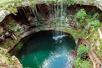 Chichén Itzá Premium Cenote y valladolid Day Tour