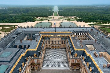 Versailles Palace and Gardens with Hotel Pickup and Private Guide