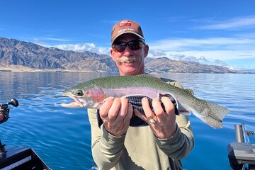 Lake Wakatipu Queenstown: 6 hour Fishing Adventure