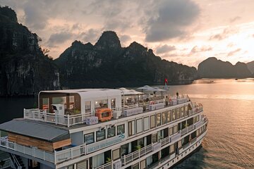 Top 1 tier: 5-Star Halong & Lan Ha Bay Cruise 3D2N, All inclusive