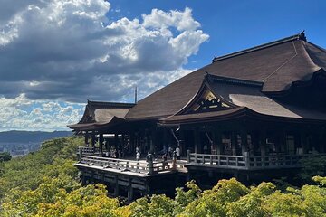 Private Walking Tour Kyoto Kiyomizu Temple & Yasaka Shrine