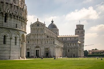 Pisa highlights tour with Leaning Tower entry from Florence