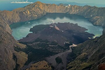 Mount Rinjani 3 Days 2 Night Trekking Package