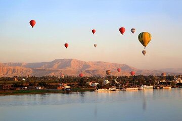 Hot Air Balloon in Luxor, Egypt with Transfers Included