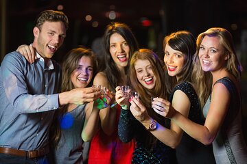 Fremont Street Club Crawl with VIP Entry and Drink Specials