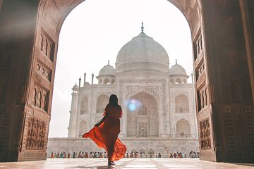 2 Days Taj Mahal Tour by Gatimaan Train Rail Taj Mahal at Sunset