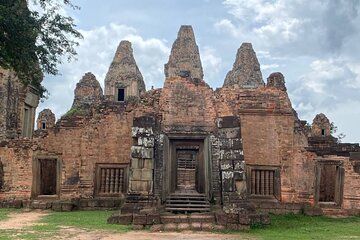 Banteay Srei with Neak Pean and Preah Khan Temple Tour