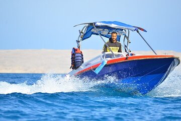 Private Speed Boat Snorkeling with Dolphins Trip - Hurghada