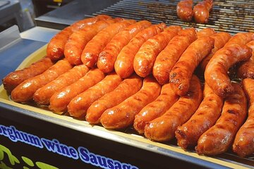 Taste Taipei： A Night Market Food Tour with a Local
