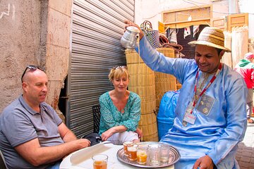 Street Food Tour with a Local Foodie 