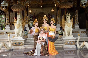 Bali Profesional Photoshoot with Traditional Dress