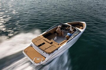 2 Hours with Speedboat Limousine Bowrider on Lake Como
