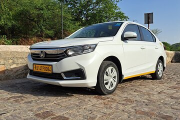 Private Mumbai Arrival Transfer - Airport to Mumbai Hotels