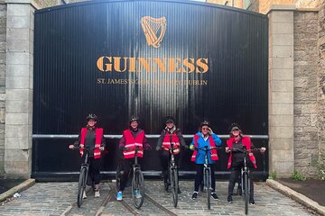 E-Bike & Bike Tour with a Local Guide in Dublin