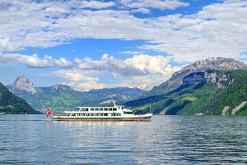 Boat Trip & Old Town Private Tour