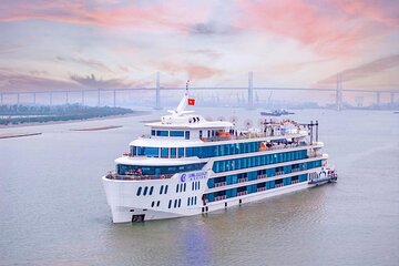 Best Halong Bay Day Trip from Ha Long City with Luxury Cruise