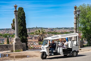 Rome Electric Tuk-Tuk Private City Tour