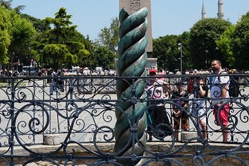 Istanbul Guided Tour with Hippodrome Blue Mosque and Hagia Sophia