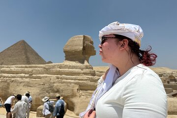 Discover the Wonders the Pyramids and the Sphinx
