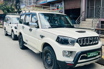 From Kathmandu to Machhakhola Private Luxury Jeep One Way