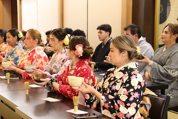Elegant Kyoto Tea Ceremony and Kimono Dressing