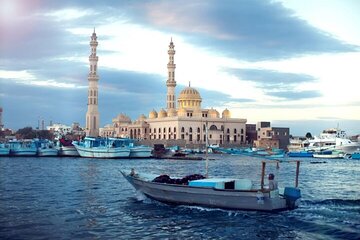 Private City Tour & Parasailing with Private Transfer – Hurghada