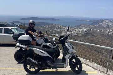 Scooter Santorini Highlights Tour