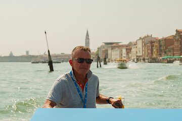 Explore Murano Burano and Torcello in bragozzo island tour 