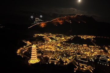 Beijing Gubei Water Town & Simatai Great Wall Night Tour 