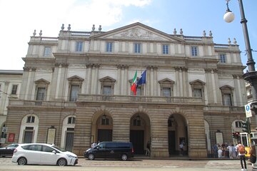 Milan Self Guided Walking Tour and Scavenger Hunt