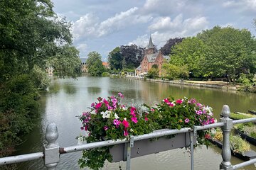 Discover the magic of Bruges at your own pace with an excursion from Paris