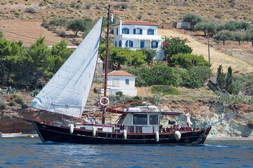 Half-Day Cruise-Athens Riviera Sunset Cruise Swimming and Buffet