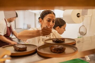 Bodega Decero+Almuerzo Susana Balbo (Guia Michelin). 