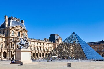 Paris: Louvre Museum Entry Ticket with Private Car Transfers