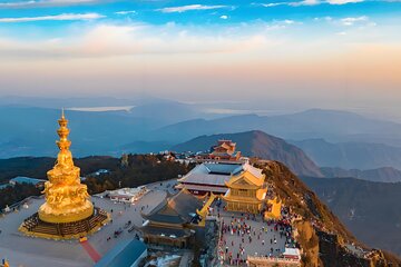 Chengdu 2-Day Private Tour: Leshan Giant Buddha and Mount Emei 