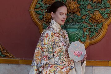 Hanfu and Intangible Cultural Handcraft Experience