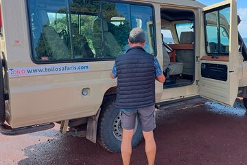4 Days Tarangire, Serengeti and Ngorongoro Mid-Range Group Safari