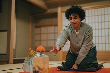 Private Kyoto Fan Painting & Edo-Style Tosenkyo Game Experience