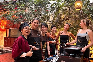 Hanoi’s Flavors with a Cozy Cooking Class in a Secluded Villa
