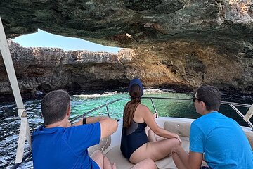 Private boat tour in Polignano between caves and crystal clear sea