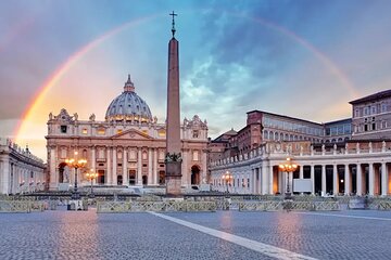 Guided Tour of St. Peter’s Basilica with Expert Guide
