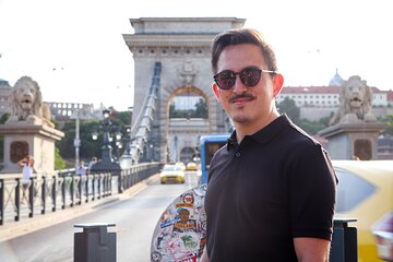 Budapest Private Sightseeing and Photoshoot Tour - Small Tour