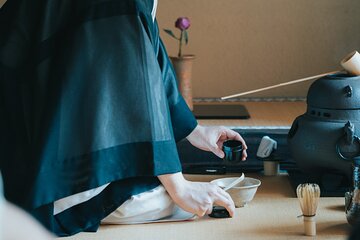 Private Authentic Tea Ceremony with 400-Year Tools