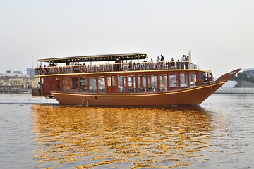 Dhow Cruise Dubai with Buffet Dinner, Dance & Horse Show